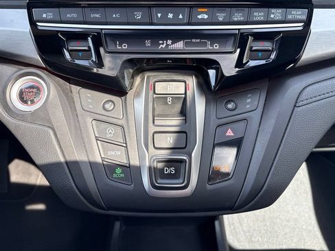 Used 2025 Honda Odyssey Sport-L image 25