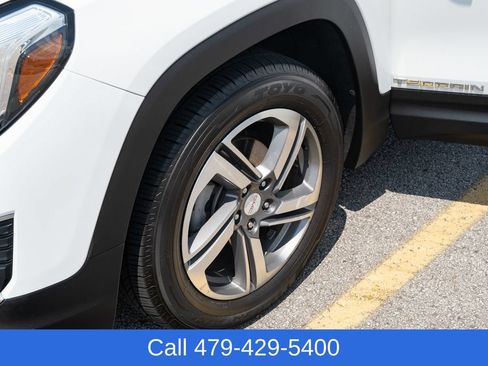 Used 2019 GMC Terrain SLT w/ Infotainment Package II AWD/4WD image 12