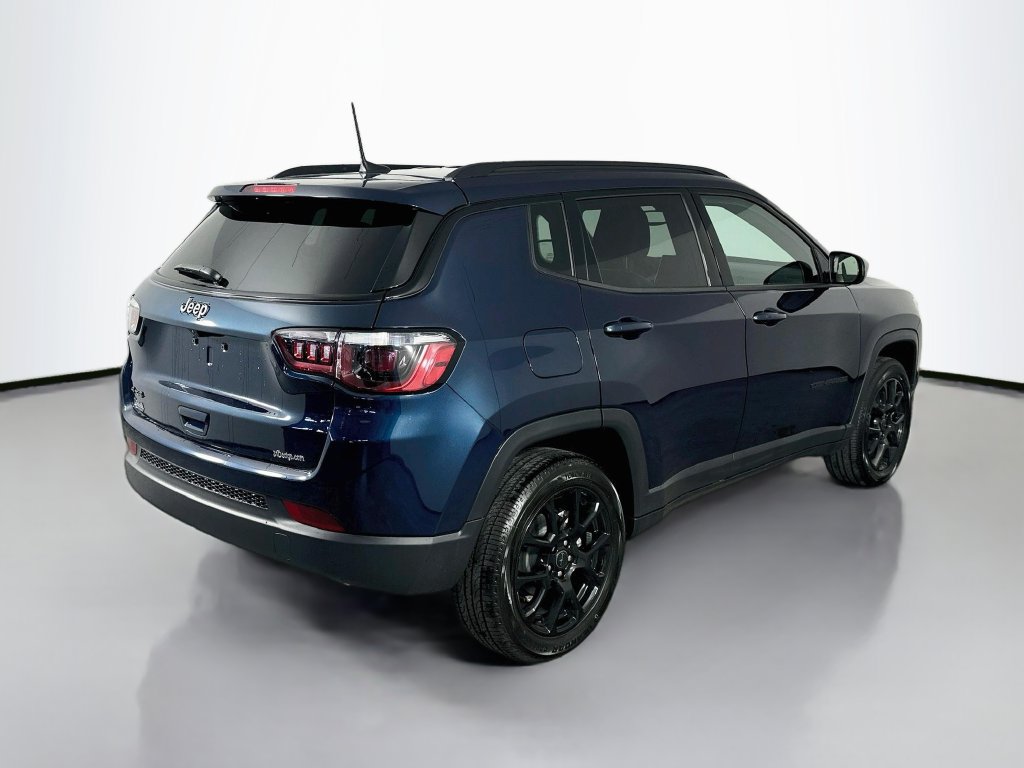 New 2026 Jeep Compass Latitude AWD/4WD image 7
