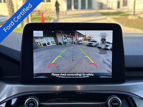 Used 2022 Ford Escape Titanium w/ Class II Trailer Tow Package image 28