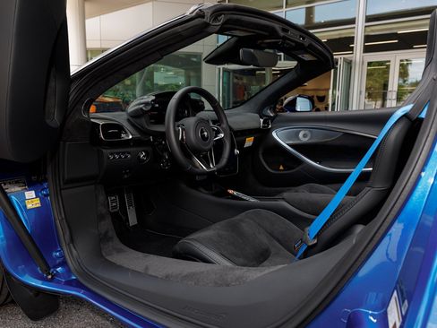 New 2026 McLaren Artura Spider RWD image 44