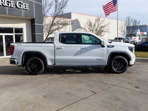 New 2026 GMC Sierra 1500 Elevation w/ Elevation Premium Package AWD/4WD image 8