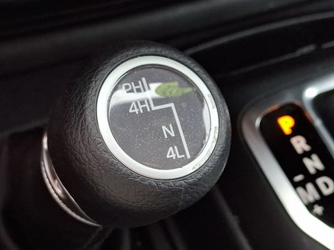 Used 2022 Jeep Wrangler Sport AWD/4WD image 28