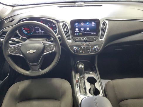 Used 2020 Chevrolet Malibu LT FWD image 13