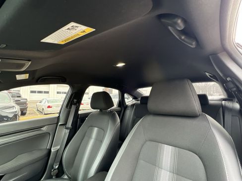 Used 2024 Honda Civic Sport image 25