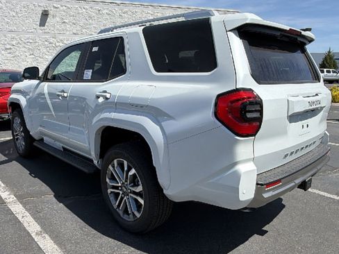 New 2026 Toyota 4Runner Limited AWD/4WD image 3