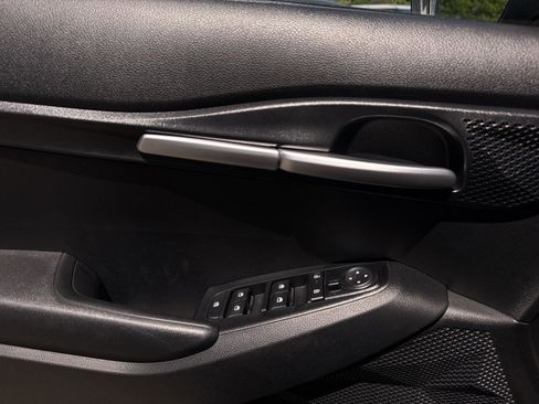 New 2026 Kia Seltos LX FWD image 26