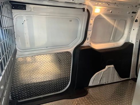 Used 2018 Ford Transit Connect XL FWD image 24