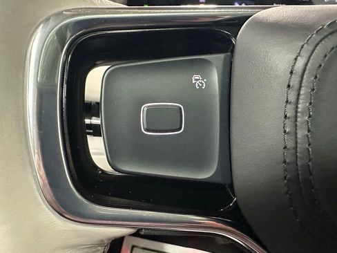 Used 2025 Lincoln Navigator L Reserve image 19