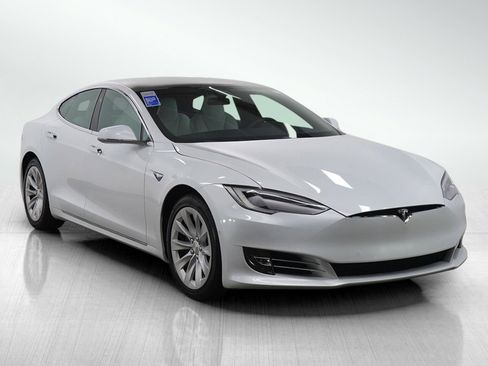 Used 2018 Tesla Model S AWD image 7