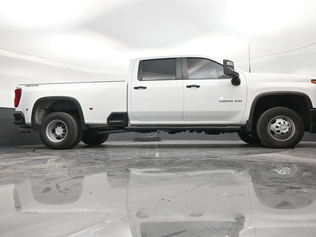 Used 2025 Chevrolet Silverado 3500 W/T AWD/4WD image 24