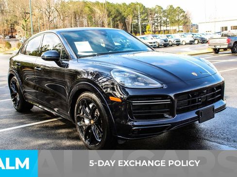 Used 2023 Porsche Cayenne Turbo image 3