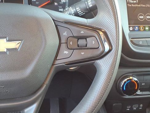 Used 2022 Chevrolet TrailBlazer LT w/ Driver Confidence Package image 18