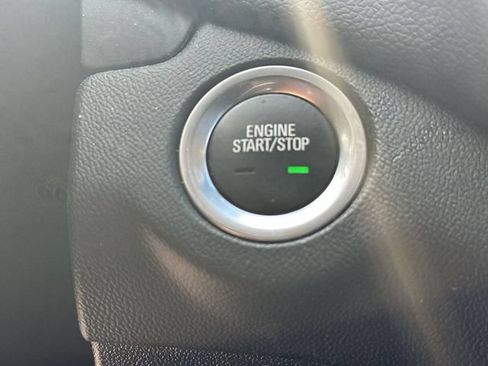 Used 2024 Chevrolet Equinox LT w/ LPO, Floor Liner Package FWD image 20