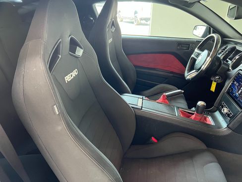Used 2014 Ford Mustang Coupe w/ V6 Performance Package RWD image 19