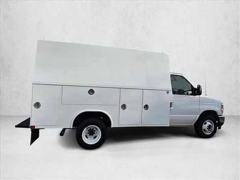 New 2026 Ford E-350 and Econoline 350 Super Duty w/ Power Equipment Group image 7