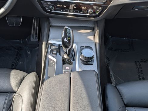 Used 2017 BMW 530i RWD image 18