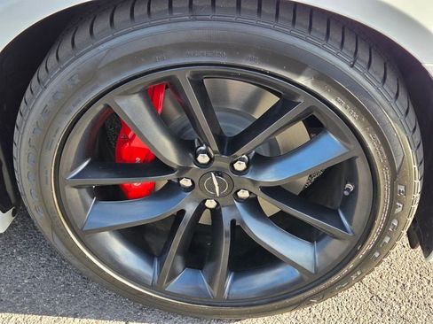 Used 2023 Chrysler 300 C RWD image 10