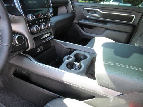 Used 2025 RAM 1500 Big Horn RWD image 17