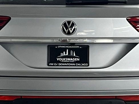 Certified 2020 Volkswagen Atlas Cross Sport SEL image 35