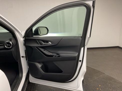 Certified 2025 Chevrolet Equinox LT image 23