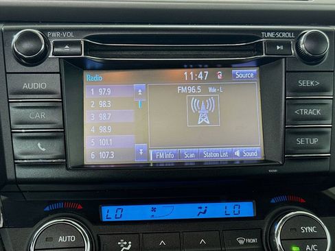 Certified 2018 Toyota RAV4 XLE FWD image 15