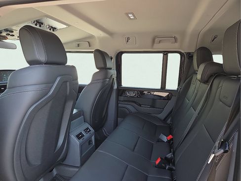 Used 2024 INEOS Grenadier Station Wagon AWD/4WD image 10