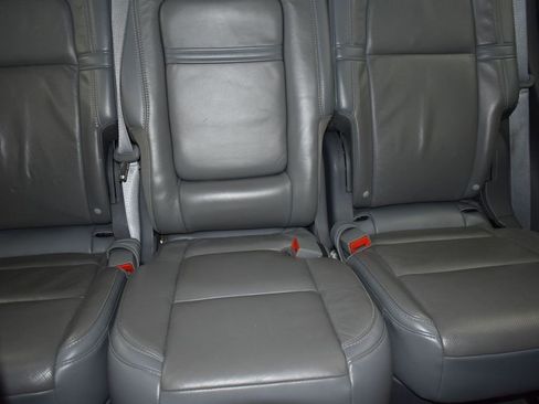 Used 2020 Lincoln Aviator Reserve w/ Class IV Trailer Tow Package image 28