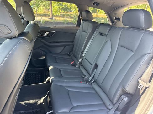 Used 2025 Audi Q7 3.0T Premium Plus AWD/4WD image 30