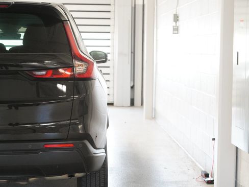Used 2026 Honda CR-V EX-L image 10