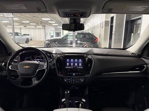 Used 2020 Chevrolet Traverse LT w/ LT Premium Package AWD/4WD image 7