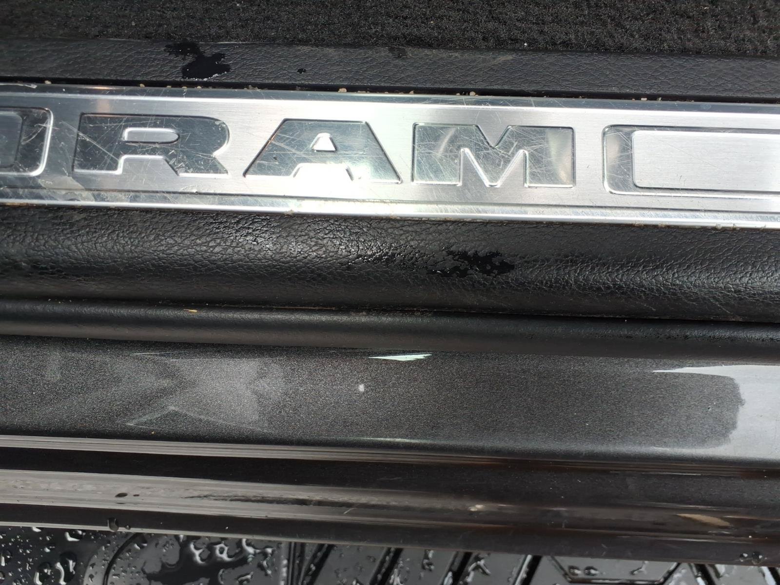 Used 2020 RAM 1500 Laramie AWD/4WD image 20