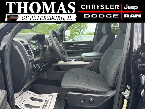 Used 2025 RAM 1500 Big Horn AWD/4WD image 12