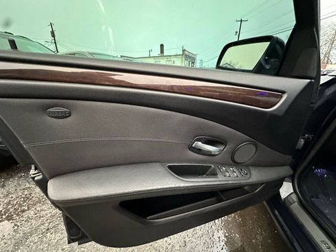 Used 2010 BMW 535i xDrive Sedan AWD/4WD image 11