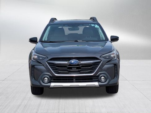 Used 2023 Subaru Outback Limited AWD/4WD image 2
