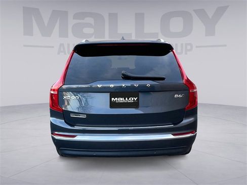 Used 2023 Volvo XC90 B6 Ultimate w/ Protection Package Premier image 4