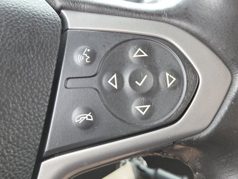 Used 2020 Chevrolet Colorado LT w/ LT Convenience Package AWD/4WD image 28
