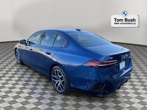 Certified 2025 BMW i5 M60 w/ Premium Package image 9