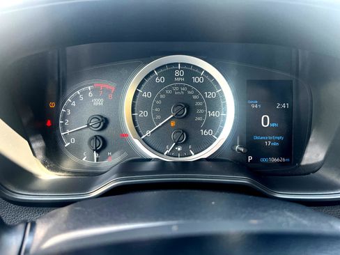 Used 2020 Toyota Corolla LE image 15