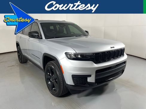 New 2025 Jeep Grand Cherokee L Laredo AWD/4WD image 1