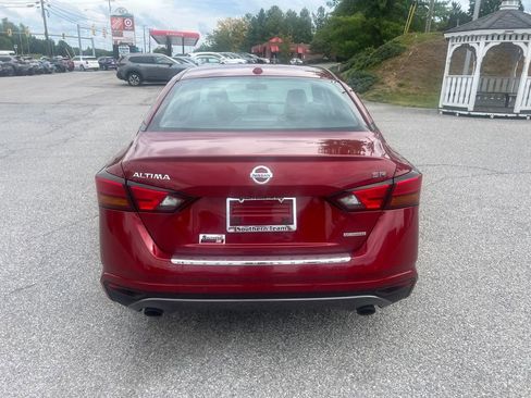 Used 2022 Nissan Altima 2.0 SR image 4