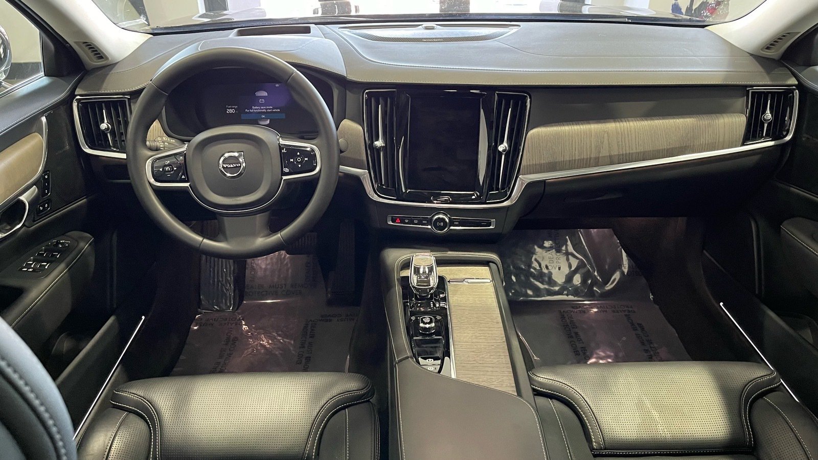 Used 2023 Volvo S90 B6 Ultimate w/ Protection Package Premier AWD/4WD image 32