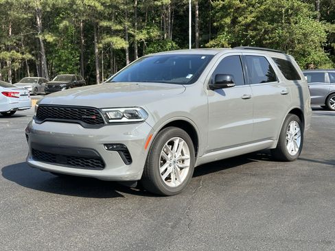 Used 2023 Dodge Durango GT RWD image 5