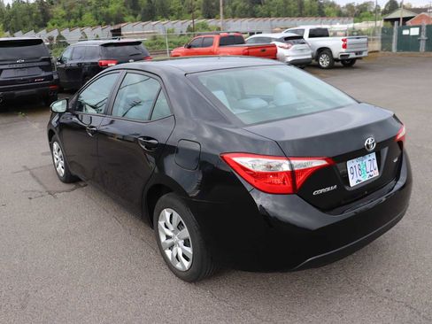 Used 2014 Toyota Corolla LE FWD image 7