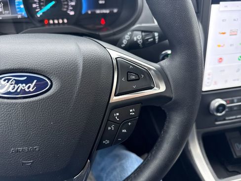 Used 2024 Ford Edge SEL w/ Convenience Package image 33