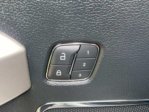 Used 2019 Ford F150 Lariat AWD/4WD image 14