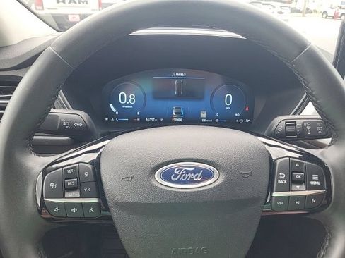 Used 2023 Ford Escape Platinum AWD/4WD image 10