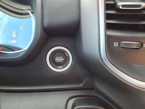 New 2026 RAM 1500 4x4 Crew Cab image 26