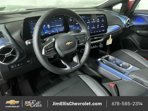 New 2026 Chevrolet Equinox EV LT image 22