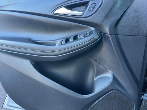 Used 2025 Buick Encore GX Preferred image 18